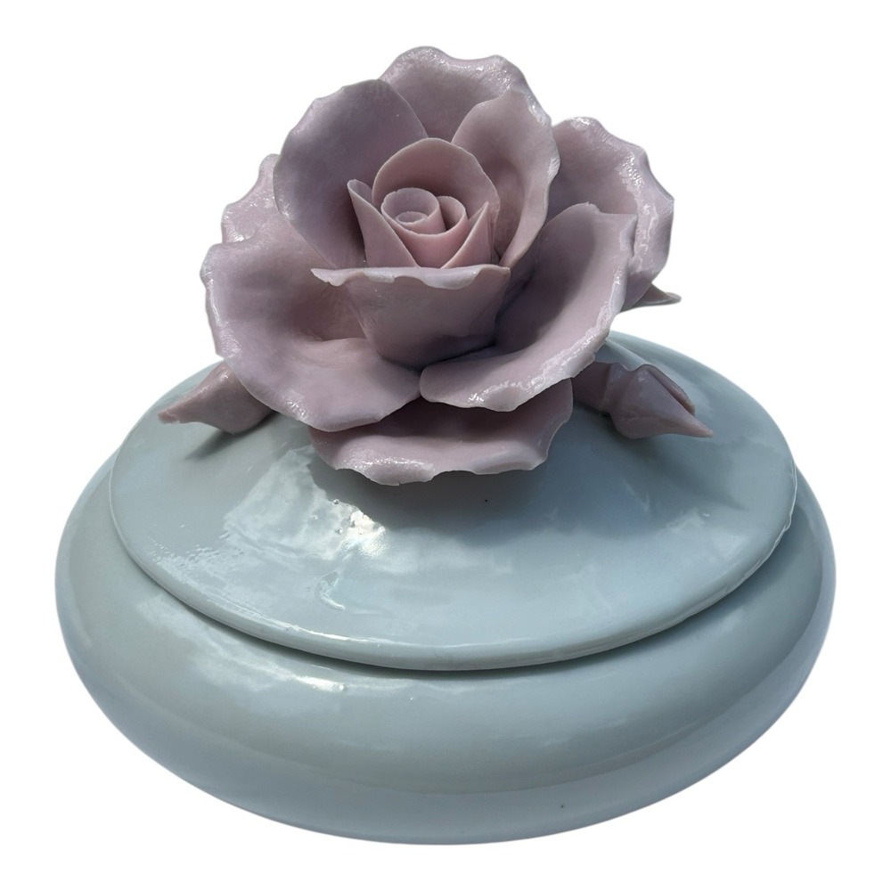 VINTAGE 1960s NUOVA CAPODIMONTE‎  FINE PORCELLANE PINK FLORAL TRINKET BOX